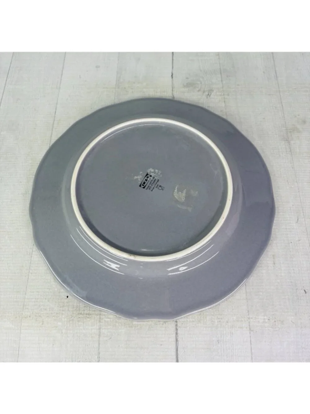 Ikea of Sweden ARV GRAY 15541 Scalloped Portugal Earthenware Dinner Plates Set 2